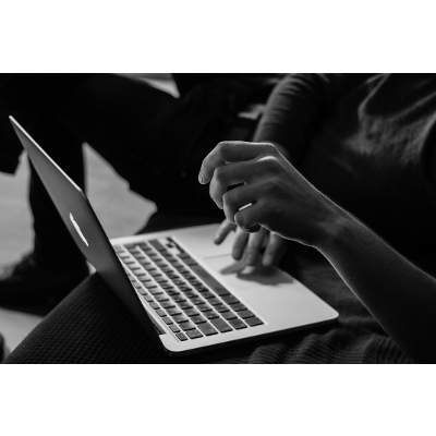 ¿sitio web o clase tradicional? icon