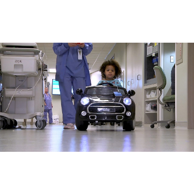 Sick Kids Get To Ride Toy Cars Into Surgery Room To Make Hospitals Less Scary icon