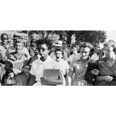 BIOGRAPHY: Elizabeth Eckford – Civil Rights Activist icon
