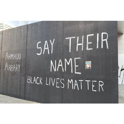 Reading Black Lives Matter icon