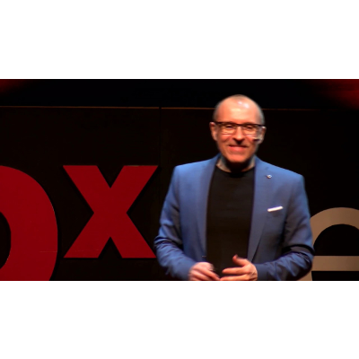 Cómo motivar a los profesionales de tu empresa en 10 minutos | Alfonso Alcantara | TEDxLeon icon