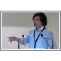 Linked Data Metrics for Flexible Expert Search on the open Web icon