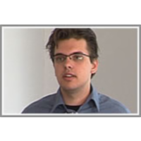 A Self-Organizing Map for Relation Extraction from Wikipedia using Structured Data Representations