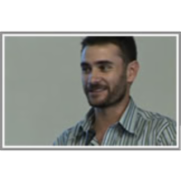 Using linguistic information as features for text categorization icon