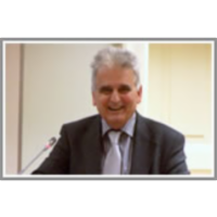 Diskrepanca med političnim in pravnim diskurzom