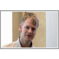 Groupwise sparsity enforcing estimators for solving the EEG/MEG inverse problem